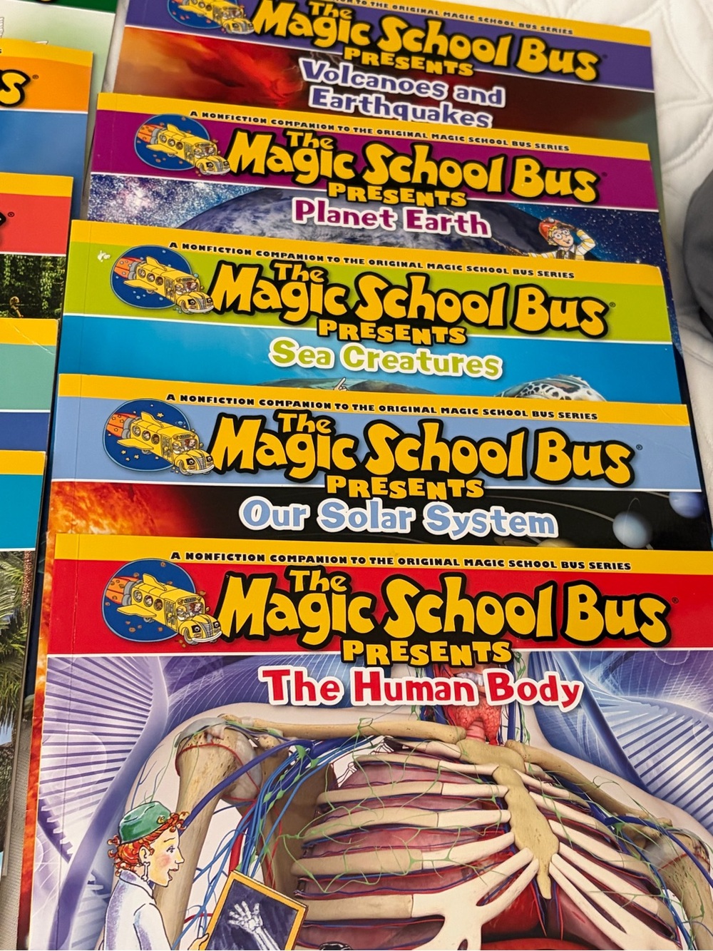 Costco Exclusive collection Magic School Bus 10 Fact-filled Science Books EUC - Picture 3 of 5